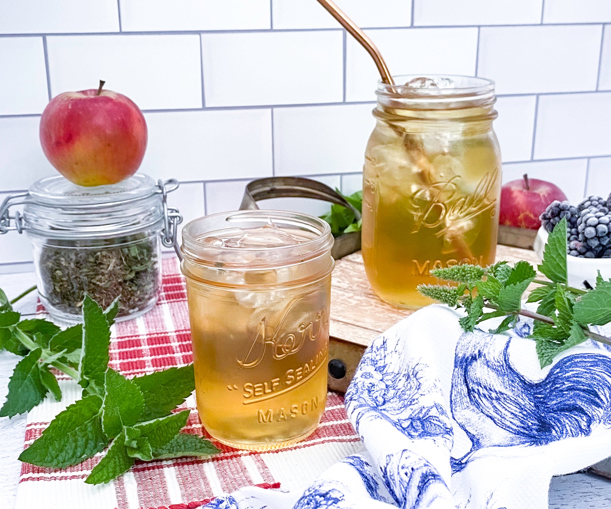 Mason Jar Mint Loose Leaf Herbal Tea – Peppermint, Spearmint