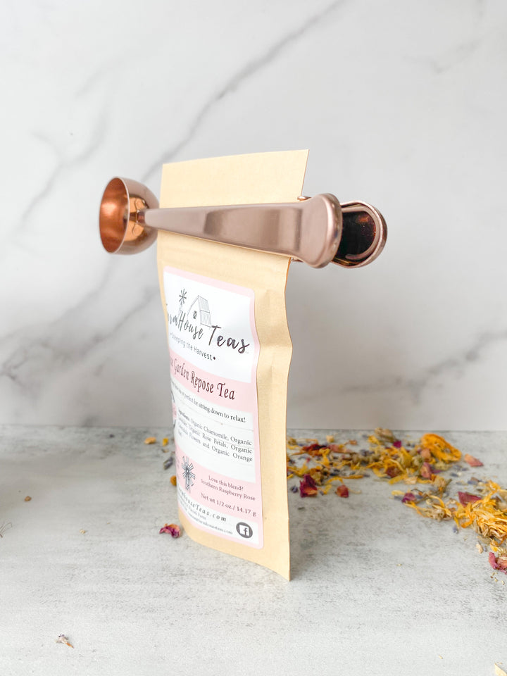 Clasp Scoop - Farmhouse Teas